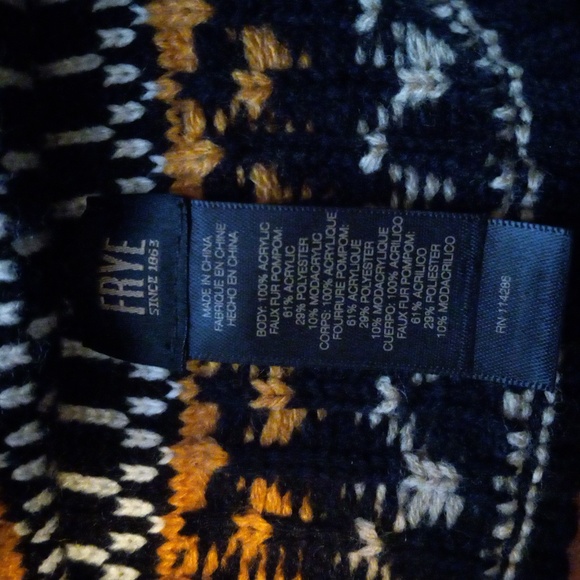 NWOT Frye winter hat - Picture 4 of 7